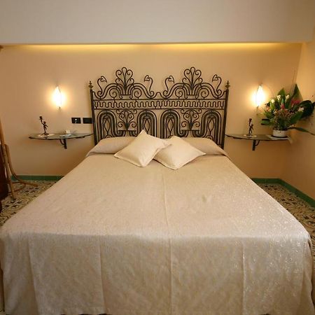 Sorrento Inn Guesthouse ภายนอก รูปภาพ